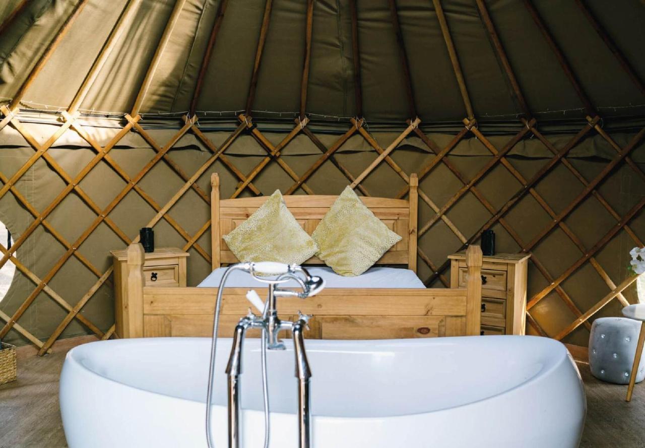 Camp Katur Glamping Hotell Carthorpe Exteriör bild